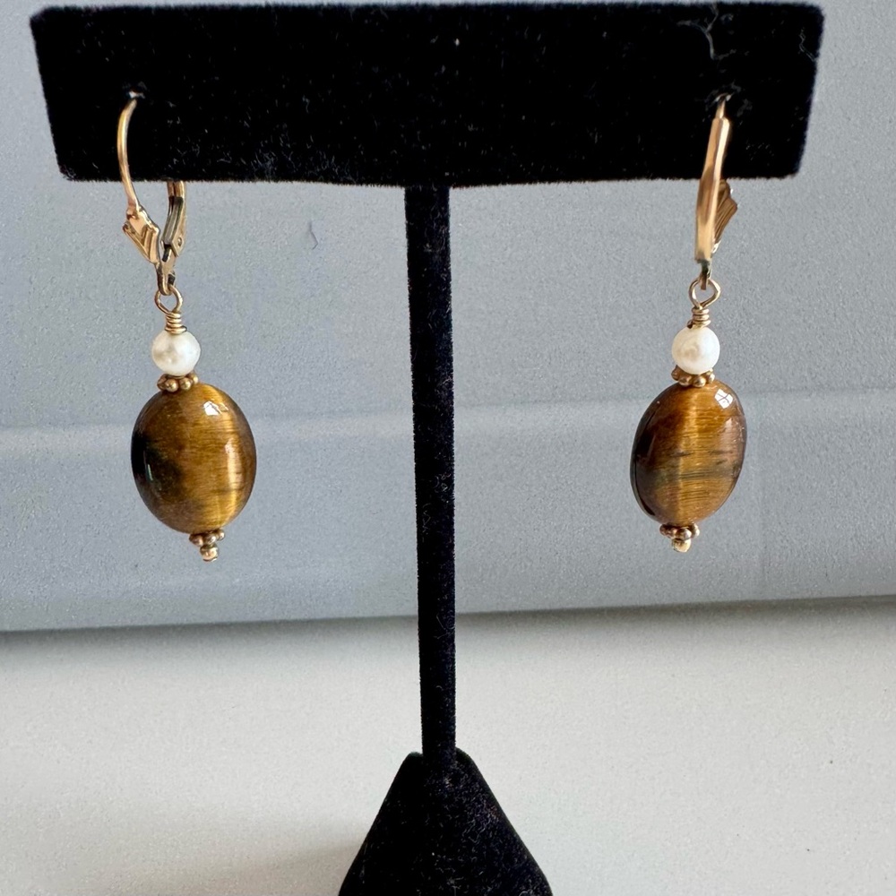 Leverback Tiger’s Eye & Pearl Earrings Gorgeous!
